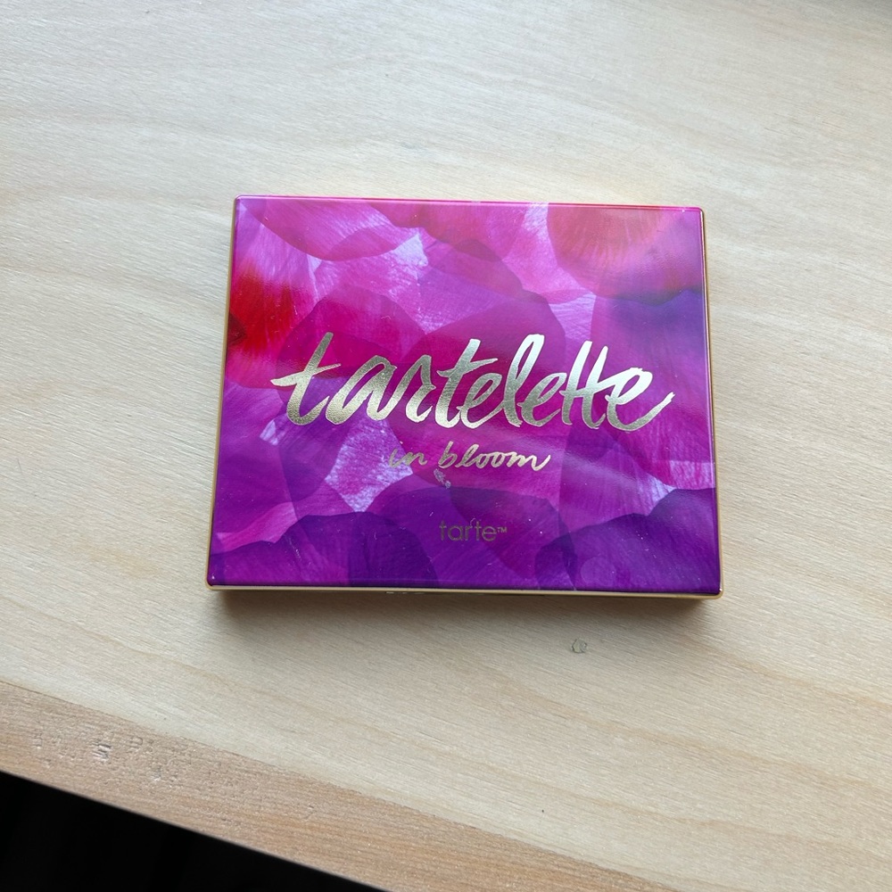 Tarte Tartelette in Bloom Palette
